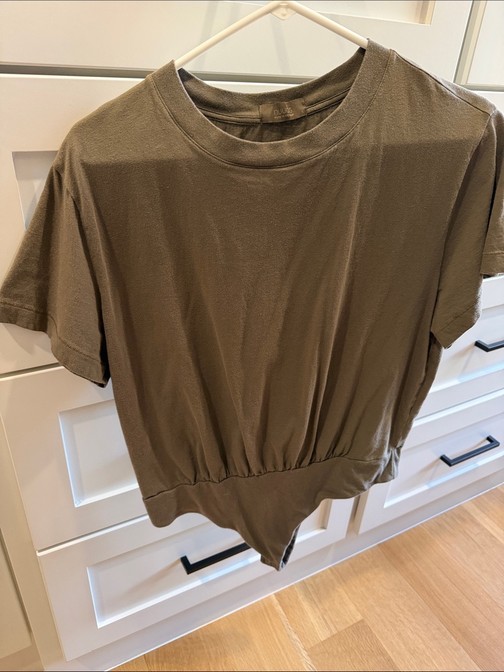 nuuds Mocha everyday t-shirt Short Sleeve Bodysuit